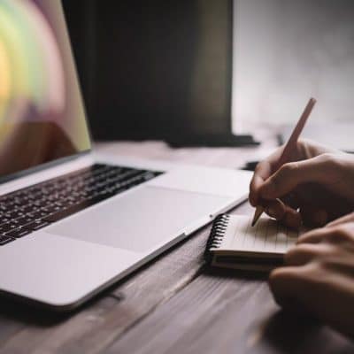 Escuela de fotografía online con formación en edición y revelado digital
